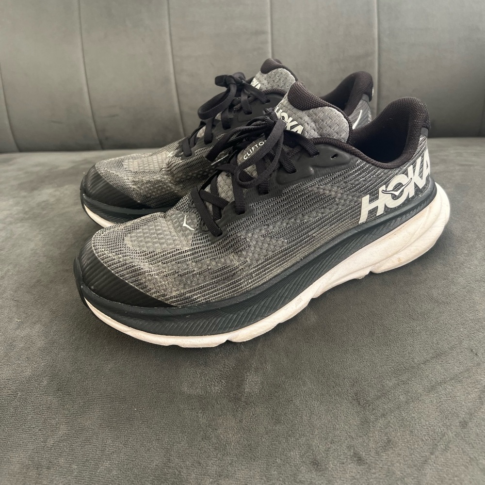 HOKA Clifton 9